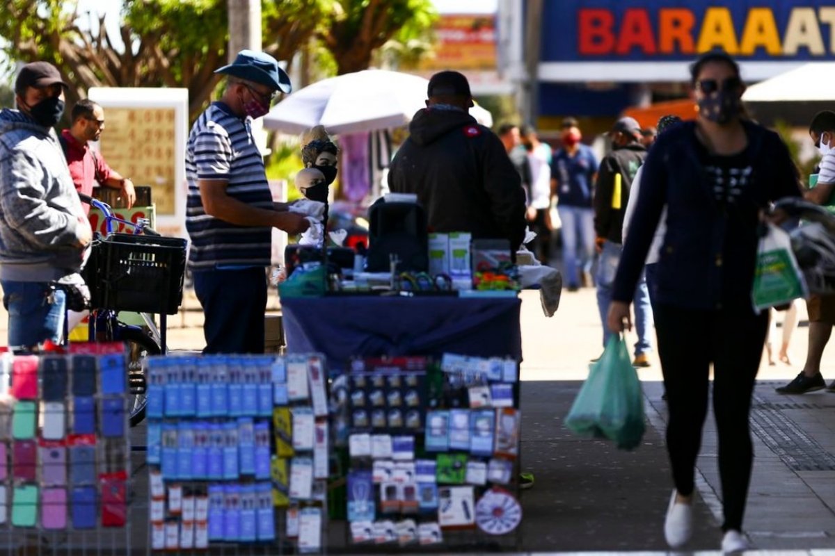 [Inflação: 90% das profissões brasileiras registraram uma queda no poder de compra ]