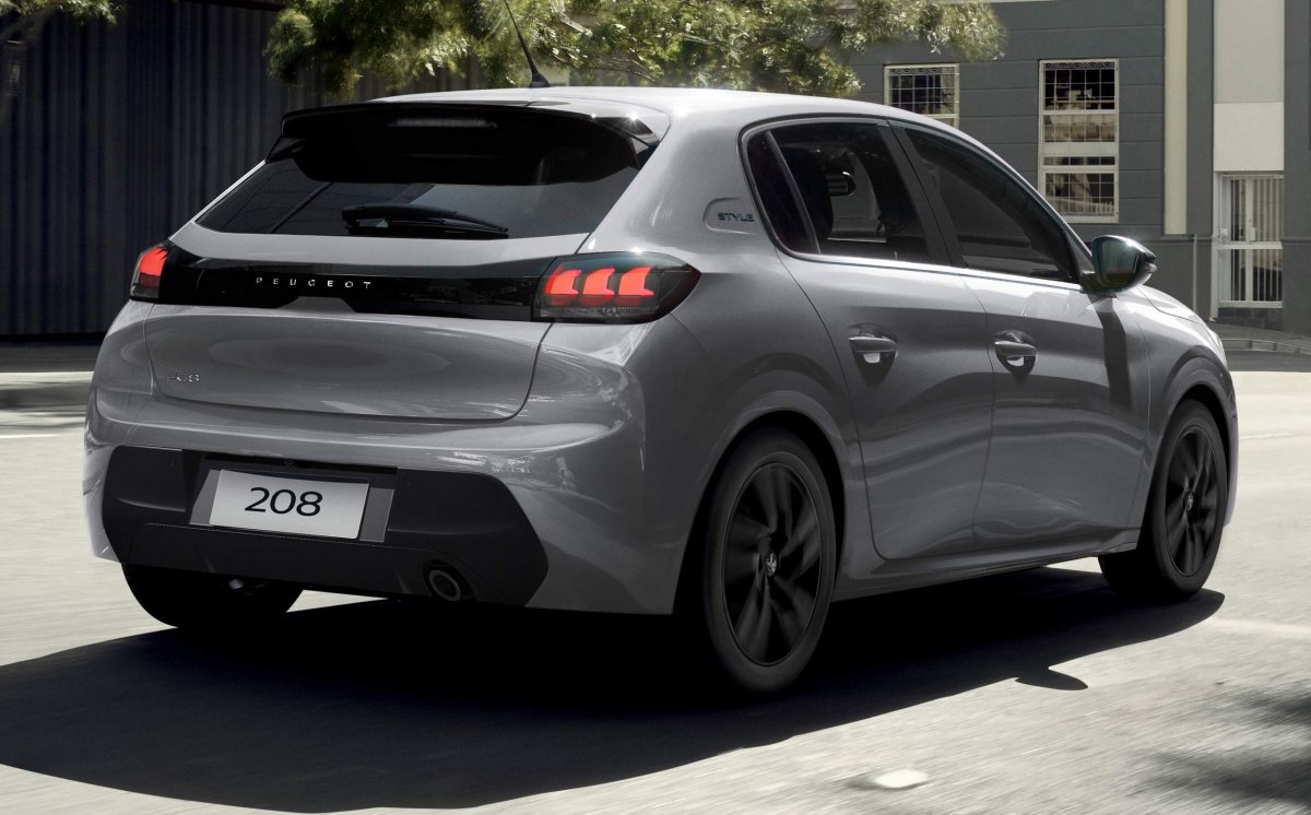 [Peugeot 208 chega à linha 2023 com opção de motor 1.0 do Fiat Argo]