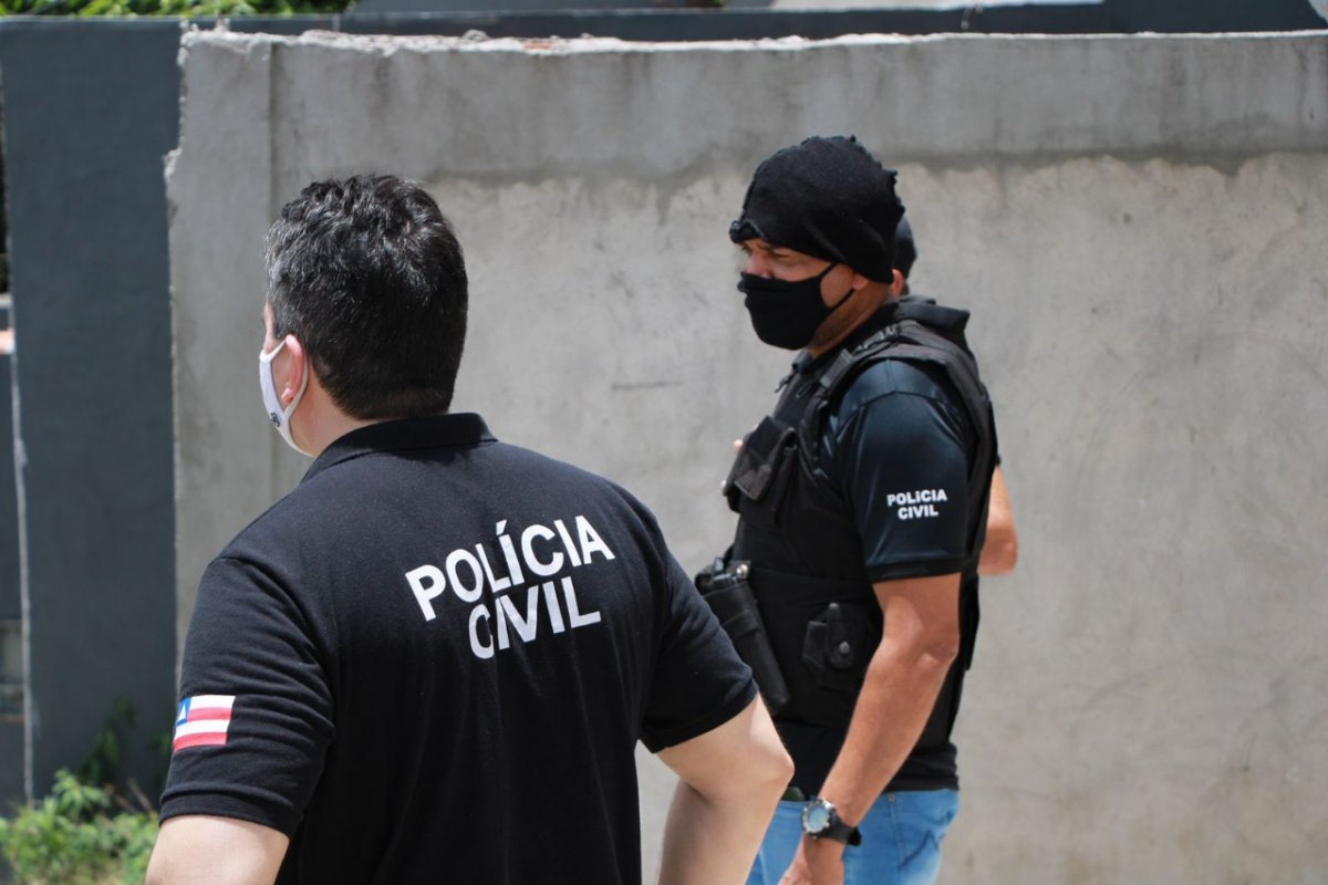 [Polícia Civil recupera caminhão e equipamentos roubados no bairro do Imbuí, em Salvador]