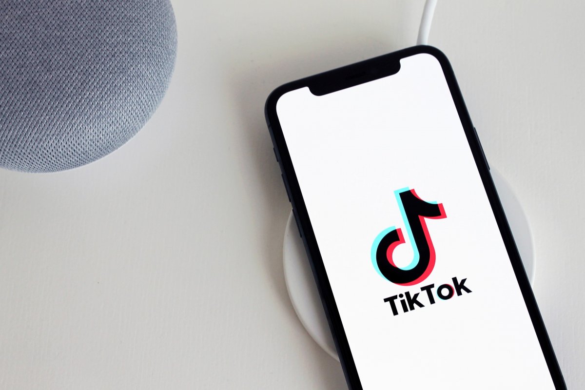 [EUA: oficial ordena retirada do aplicativo do TikTok das lojas]