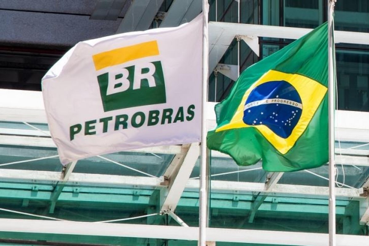 [Petrobras pede à Justiça Eleitoral que seus funcionários não sejam convocados para atuar nas eleições]