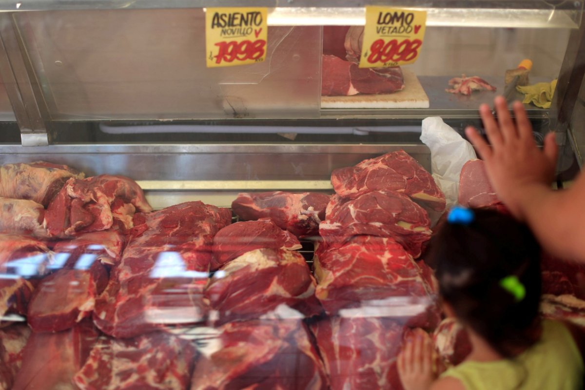 [Consumo de carne bovina atinge o menor nível em 26 anos no país, diz Conab]