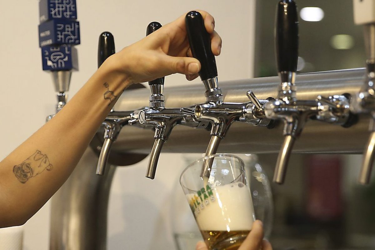 [Dia Internacional da cerveja: setor é responsável por 2,2% do PIB no Brasil]
