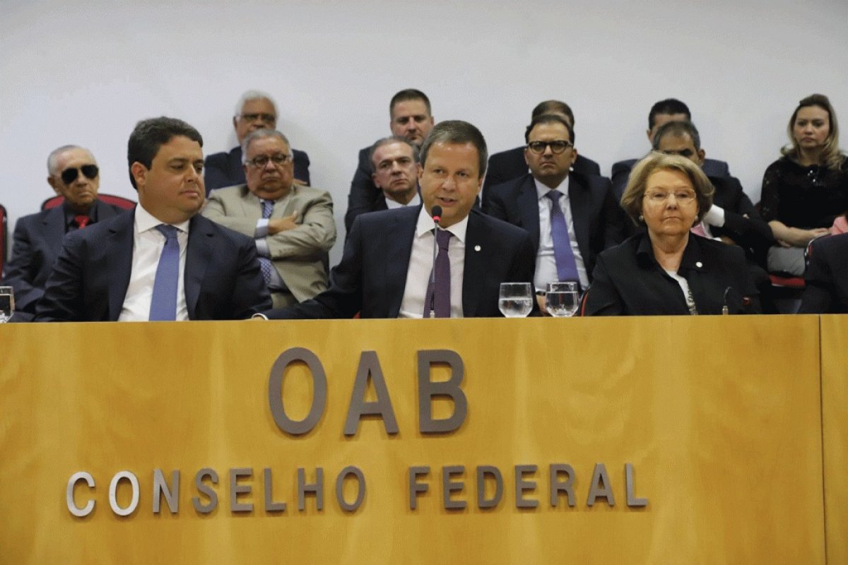 [Em manifesto, OAB diz confiar no sistema eleitoral brasileiro]