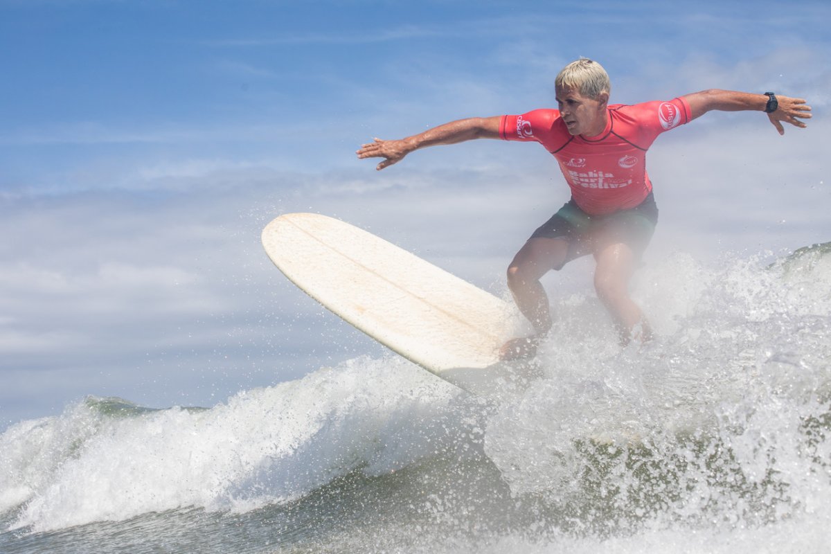 [Circuito Baiano de Surf inicia na Praia de Ipitanga, em Lauro de Freitas na sexta-feira (19)]