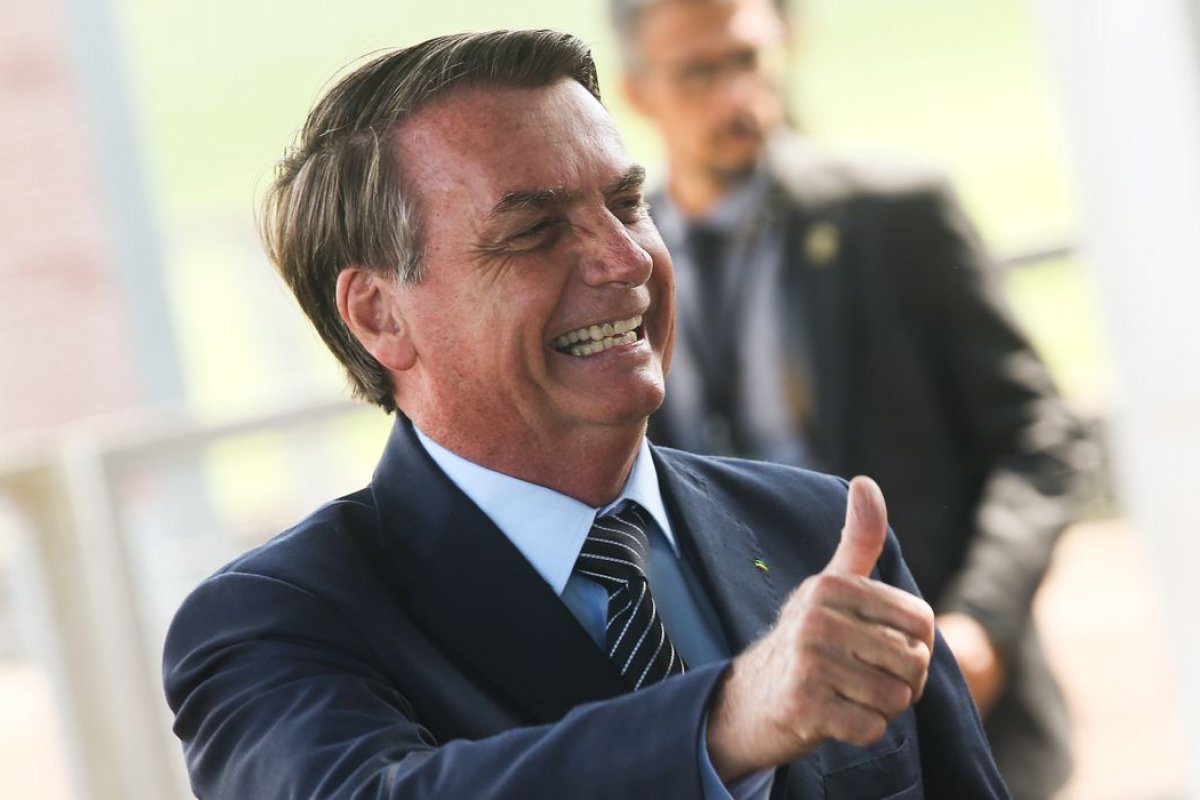 [Ministra do TSE nega pedido do PDT para que Bolsonaro seja impedido de fazer propaganda eleitoral alegando ter criado o Pix]