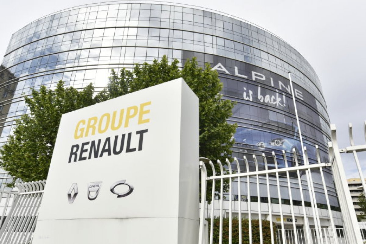 [FCA desiste de fusão com Renault]