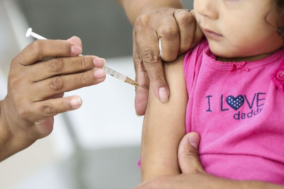 [Brasil recebe 1 milhão de vacinas da Covid-19 para crianças de 6 meses a 4 anos]