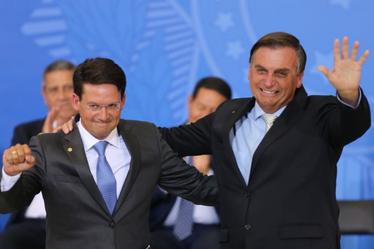 [Roma trabalha até o último minuto pela reeleição de Bolsonaro]