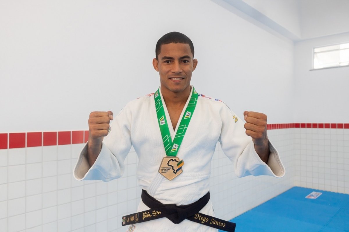 [Em busca do sonho olímpico, judoca baiano disputa seletiva em Porto Alegre (RS)]
