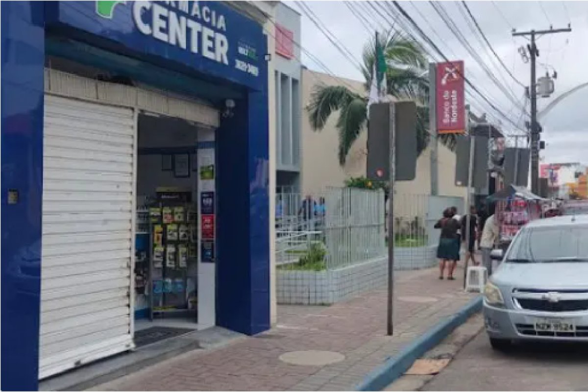 [Vídeo: farmácia é arrombada no centro de Juazeiro (BA)]