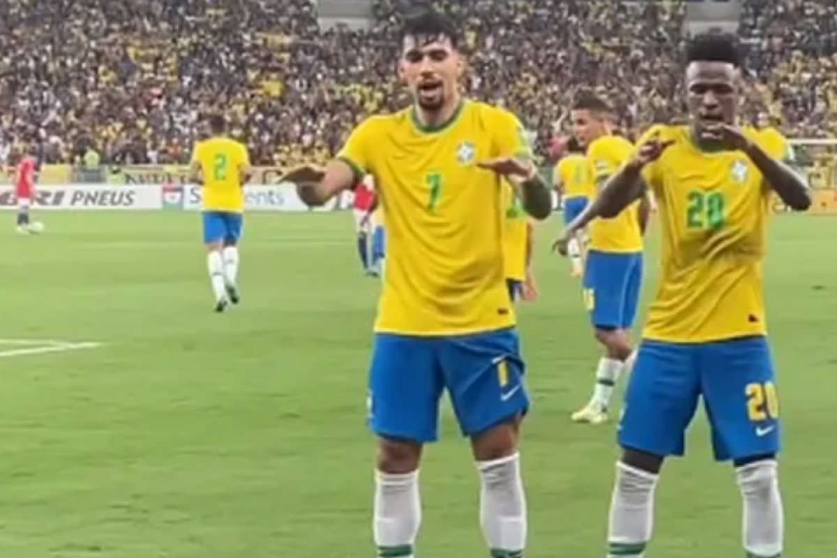 [Copa do Mundo: Tite escala seleção brasileira com Vini Jr no ataque e Lucas Paquetá de volante na estreia]