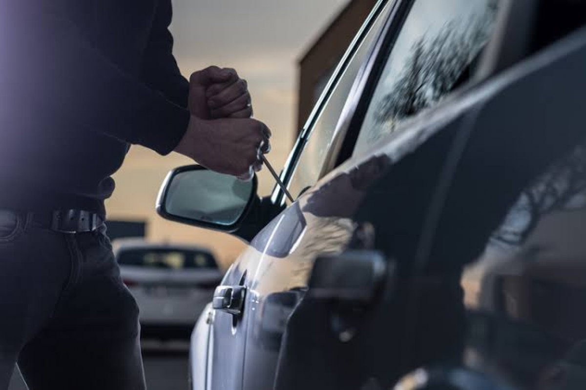 [Como evitar roubos e furtos enquanto dirige: 5 dicas essências ]