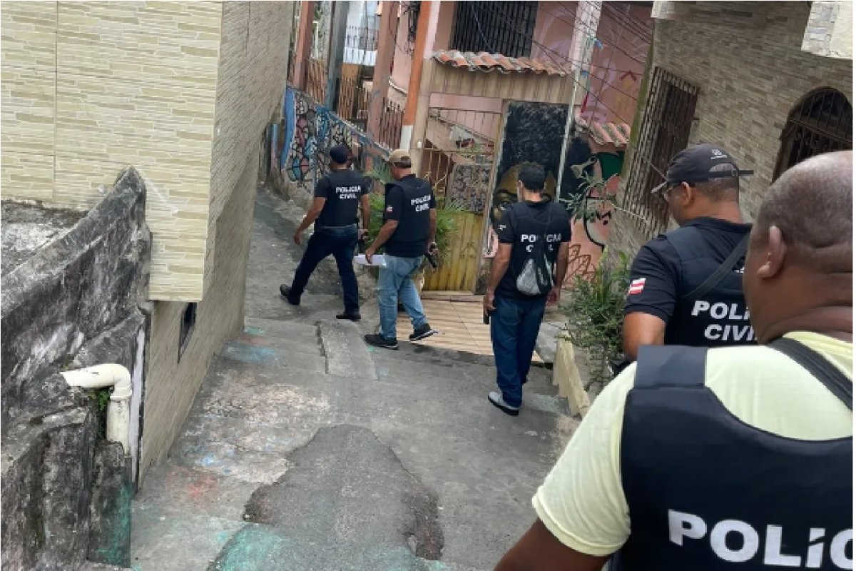 [Bahia: número de presos em operação contra tráfico de drogas, homicídios e roubos sobe para 35]