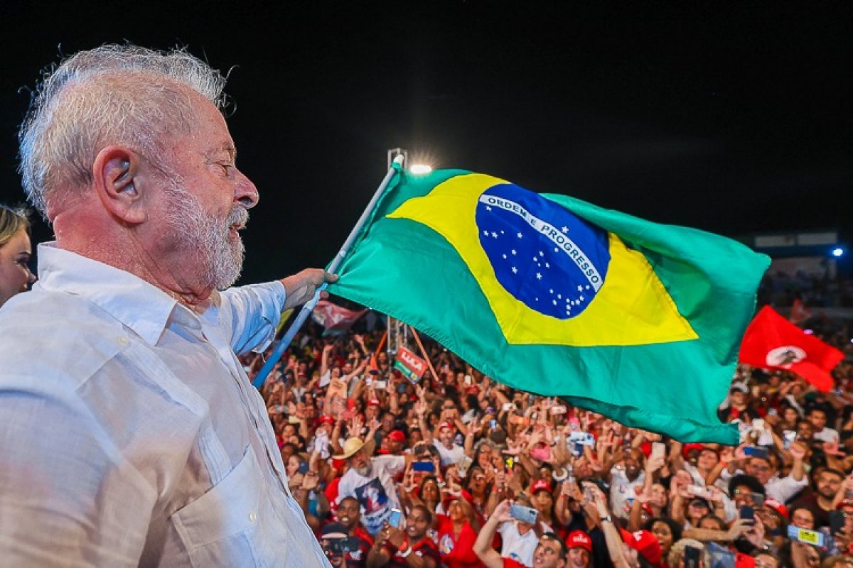 [Posse de Lula: PF atuará com mais de mil policiais na segurança ]