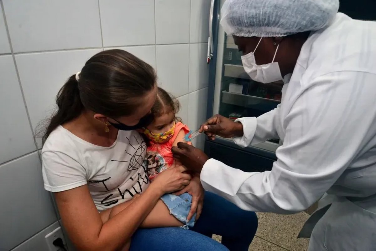 [Vacinação contra Covid-19 é retomada em Salvador nesta segunda; veja mais]