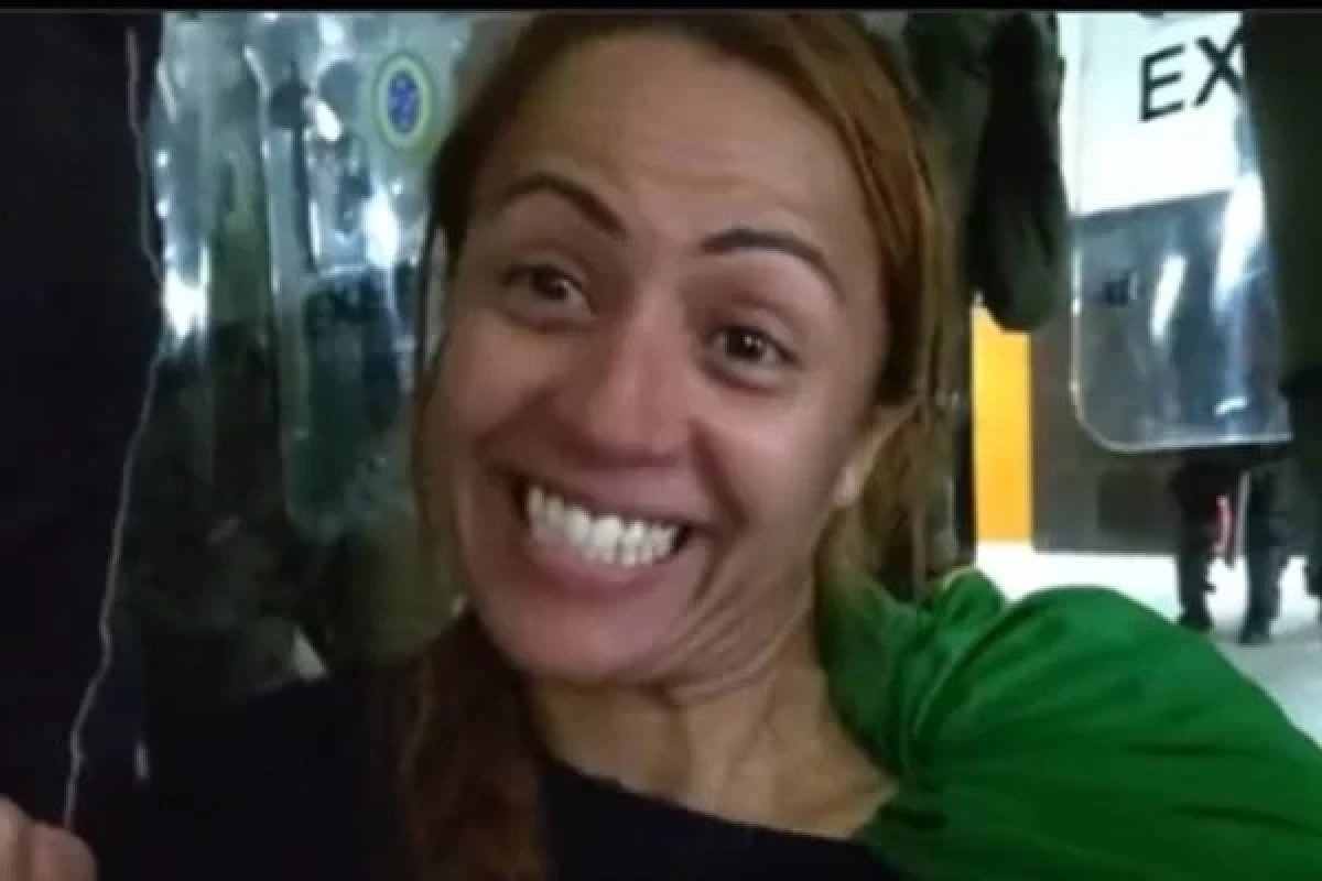 [Polícia Federal prende mulher apontada como uma das organizadoras do atentado no DF]