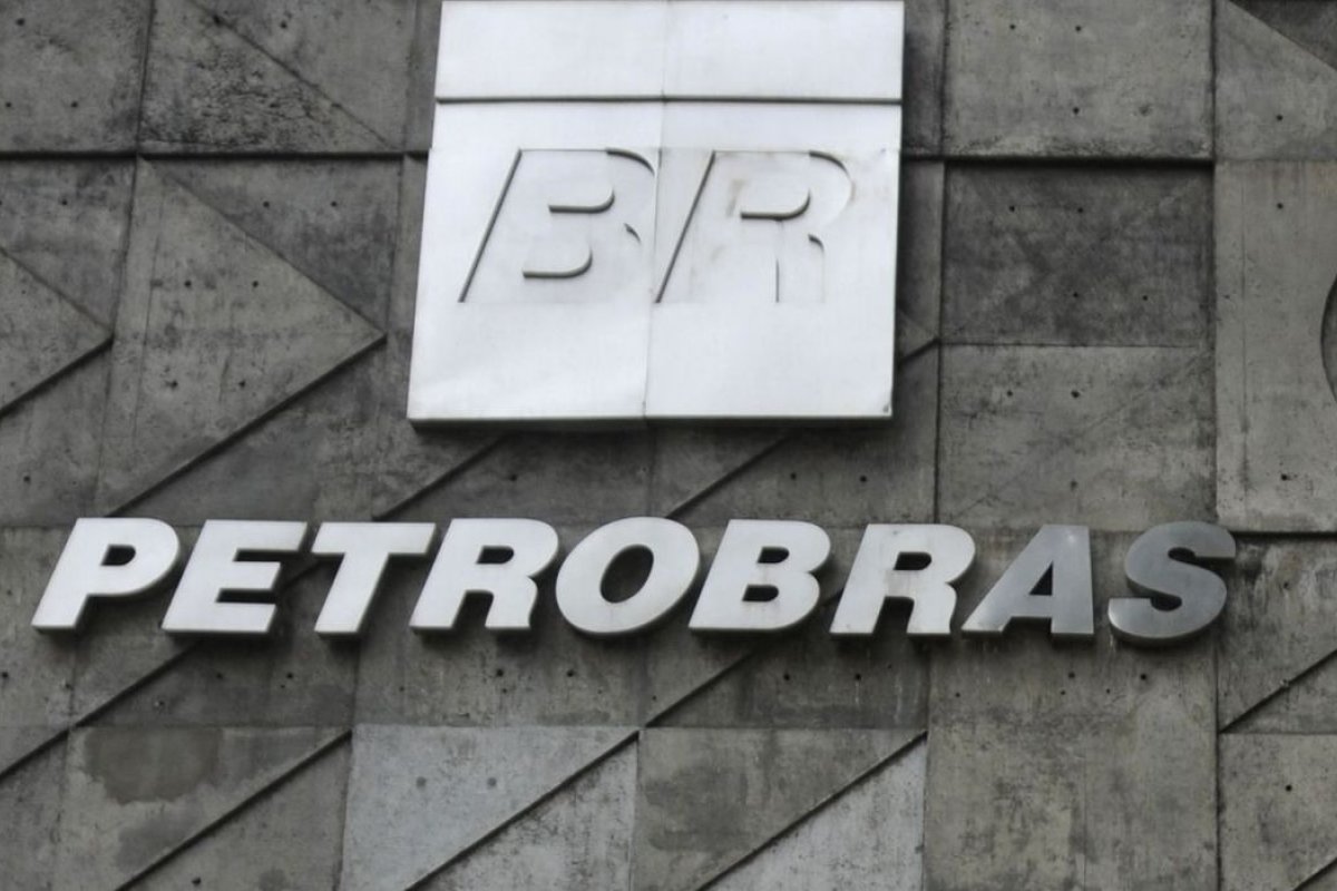 [Petrobras (PETR4) paga segunda parcela de dividendos aos acionistas nesta quinta (19)]