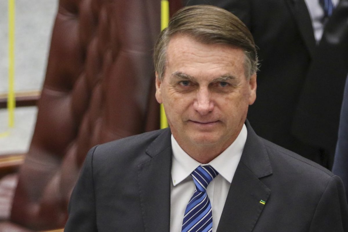 [TCU apura indícios de ilegalidade em isenção de tributos para religiosos concedida por Bolsonaro]