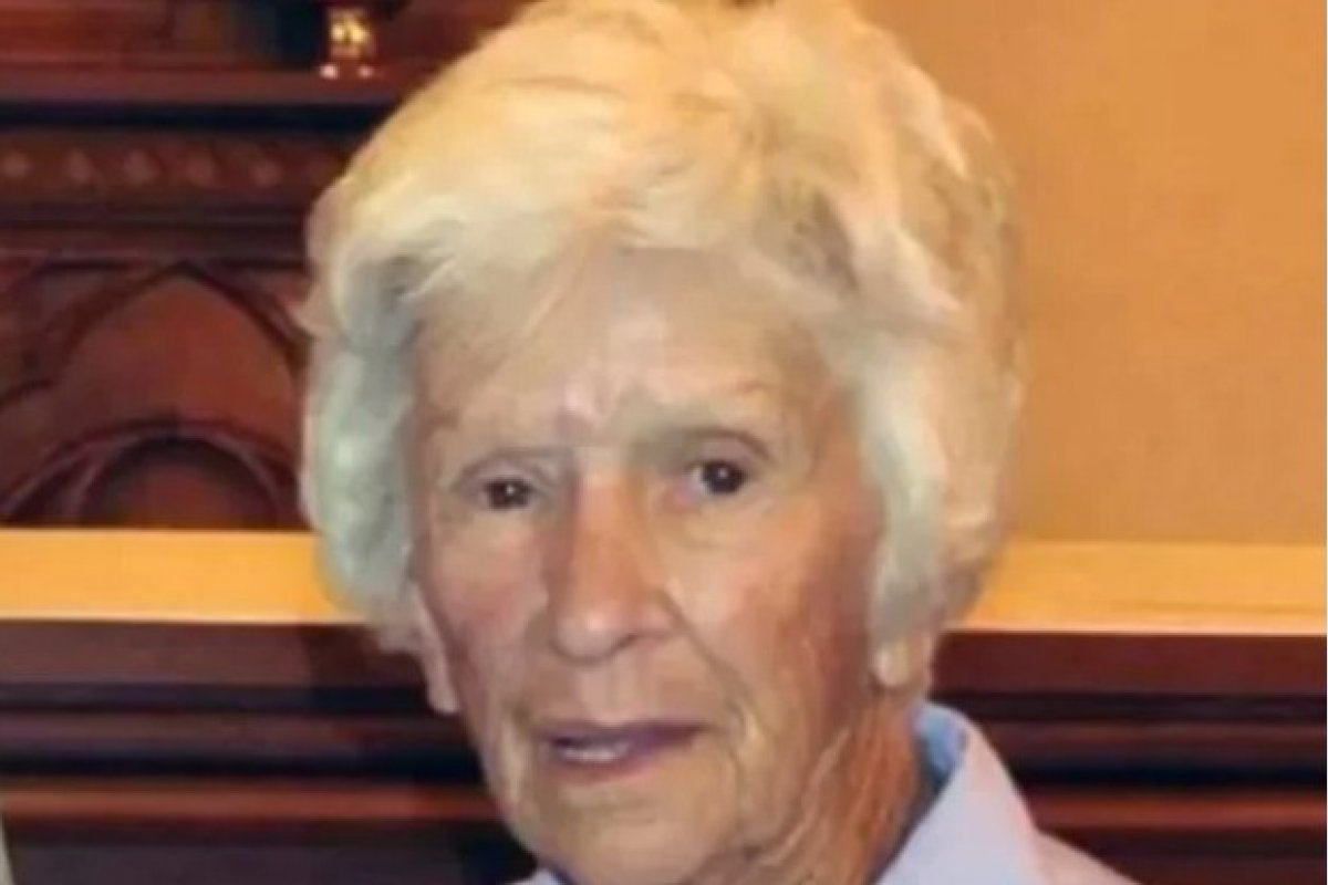 [Morre idosa de 95 anos eletrocutada pela polícia na Austrália]