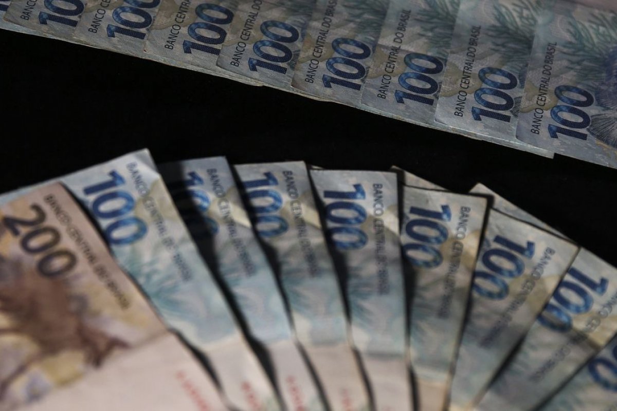 [Saldo de operações de crédito garantidas pela União supera R$ 264 bilhões ]