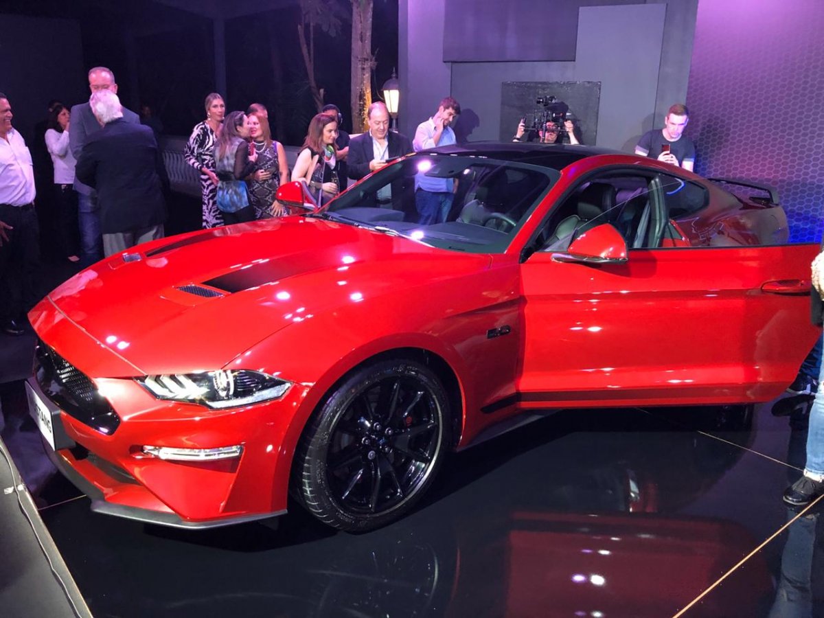 [Ford apresenta Mustang Black Shadow que chega em 2020]