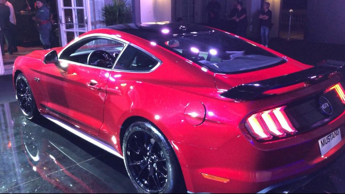 [Ford apresenta Mustang Black Shadow que chega em 2020]