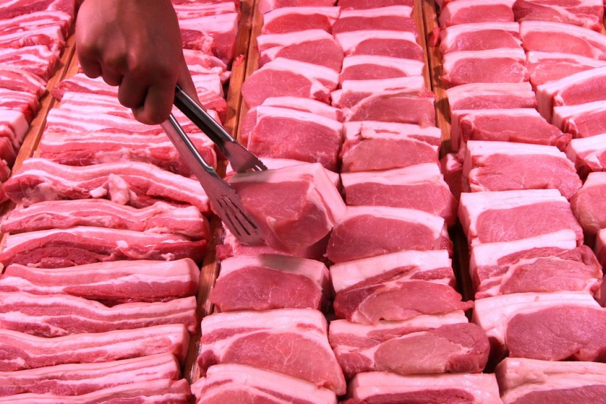 [Carne de frango e porco devem manter queda da carne bovina em 2020, aponta pesquisa]