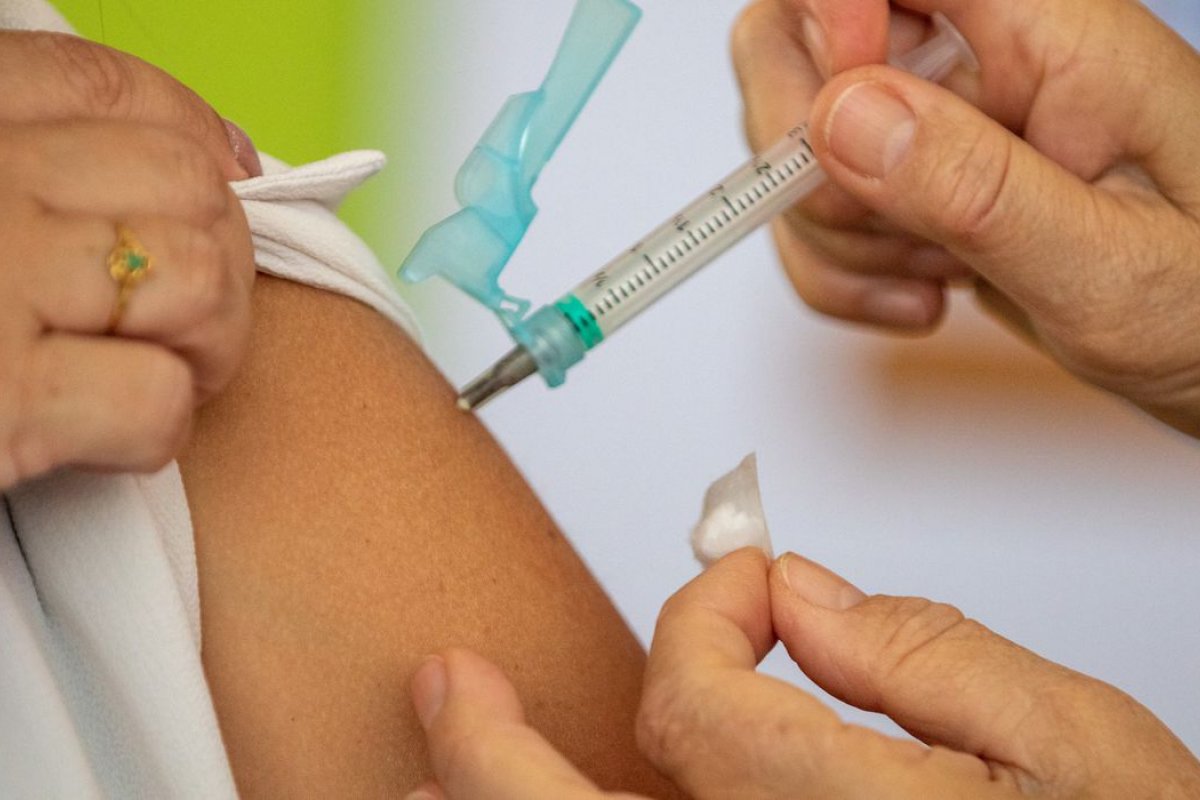 [Confira a estratégia de vacinação contra a Covid-19 e gripe desta terça (20)]