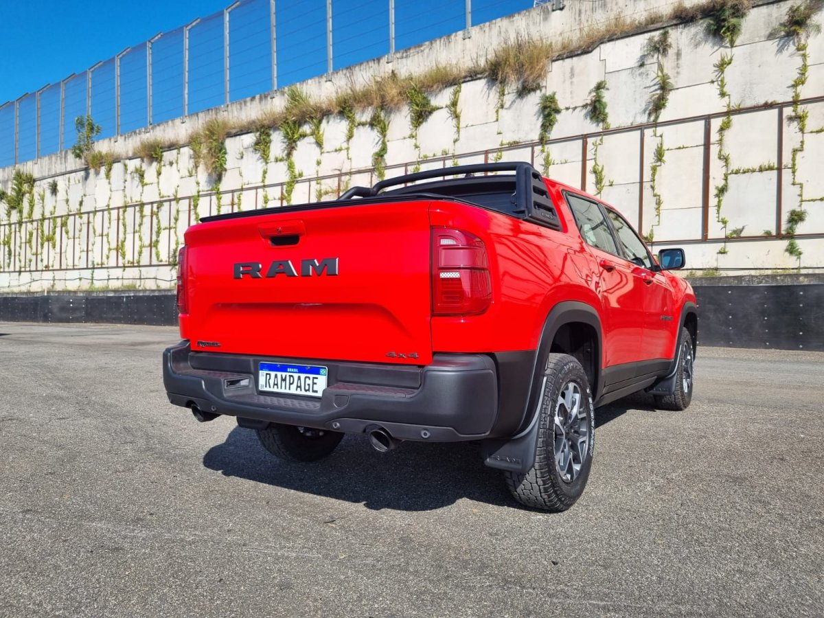 [RAM inicia vendas da pickup Rampage feita em Pernambuco a partir de R$ 239,9 mil]