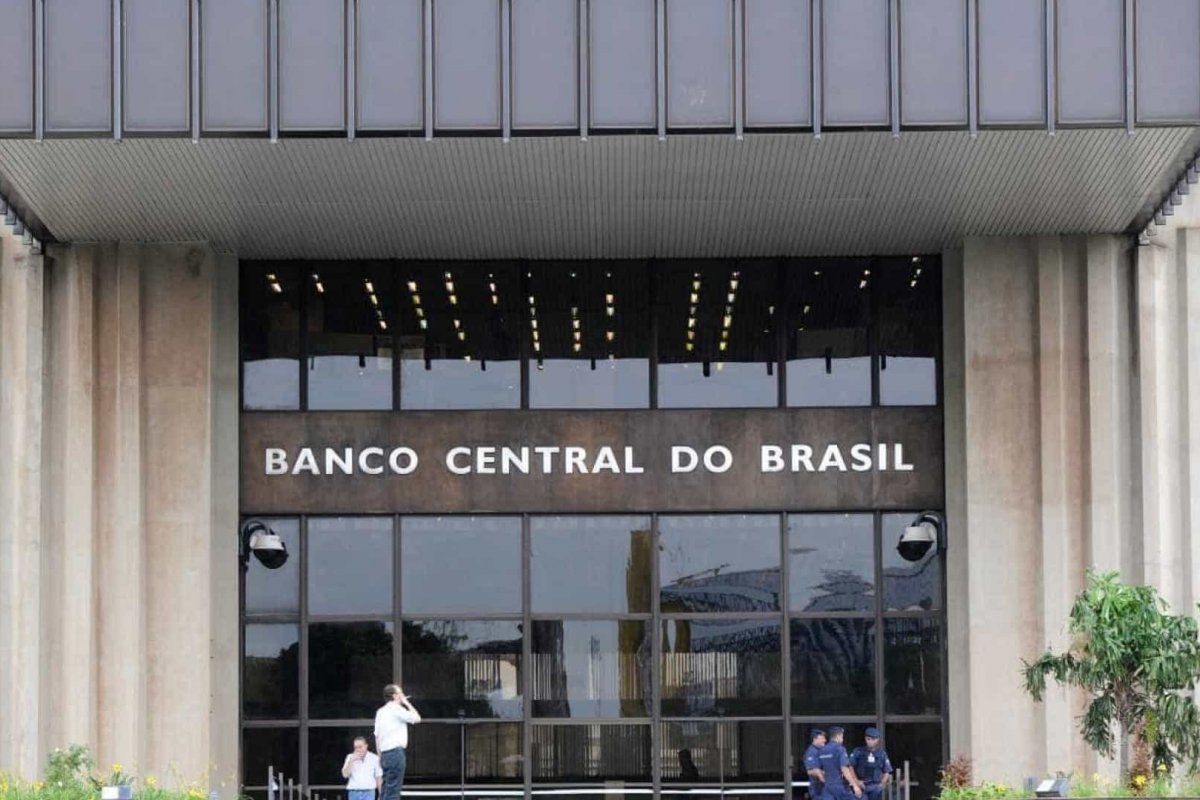 [IBC do Banco Central registra alta de 0,17% em outubro ]