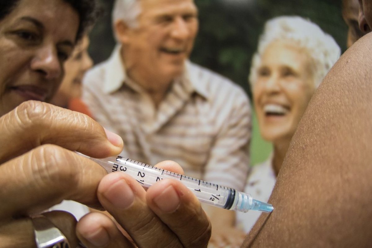 [Campanhas de vacinas são suspensas durante feriadão em Salvador ]