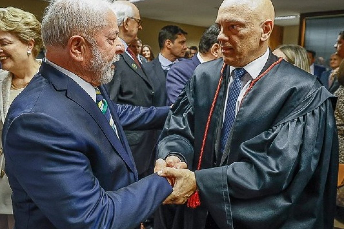 [Governo omite nomes de Moraes e Gilmar Mendes da lista de visitantes de Lula]