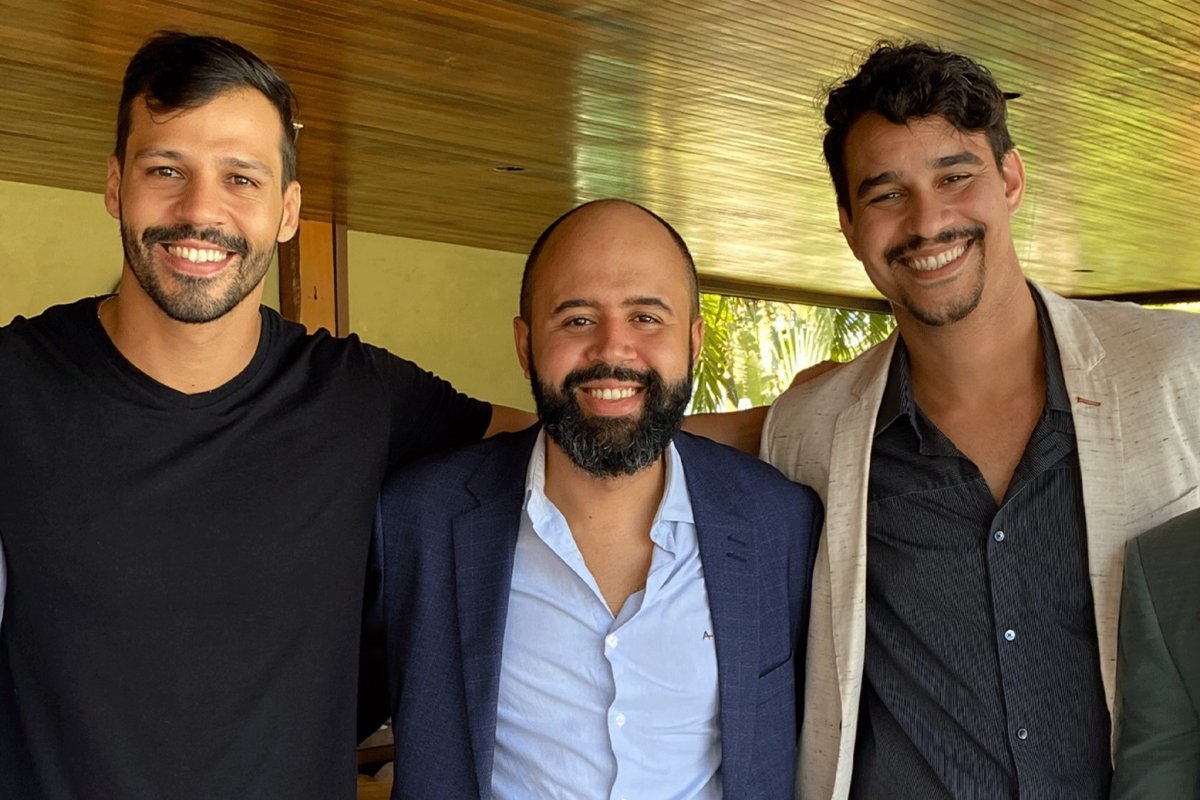 [Jovens empreendedores baianos são destaque na indústria pet com a produção de alimentos naturais]