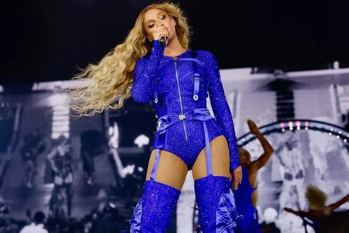 [Beyoncé faz show feminino com maior bilheteria da história nos EUA]