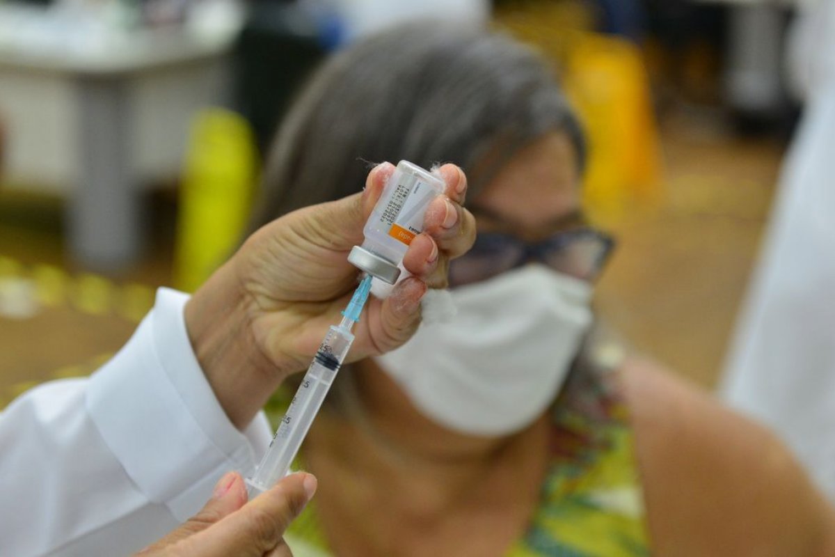 [Salvador segue com vacinação contra Covid-19 e gripe nesta terça (17)]