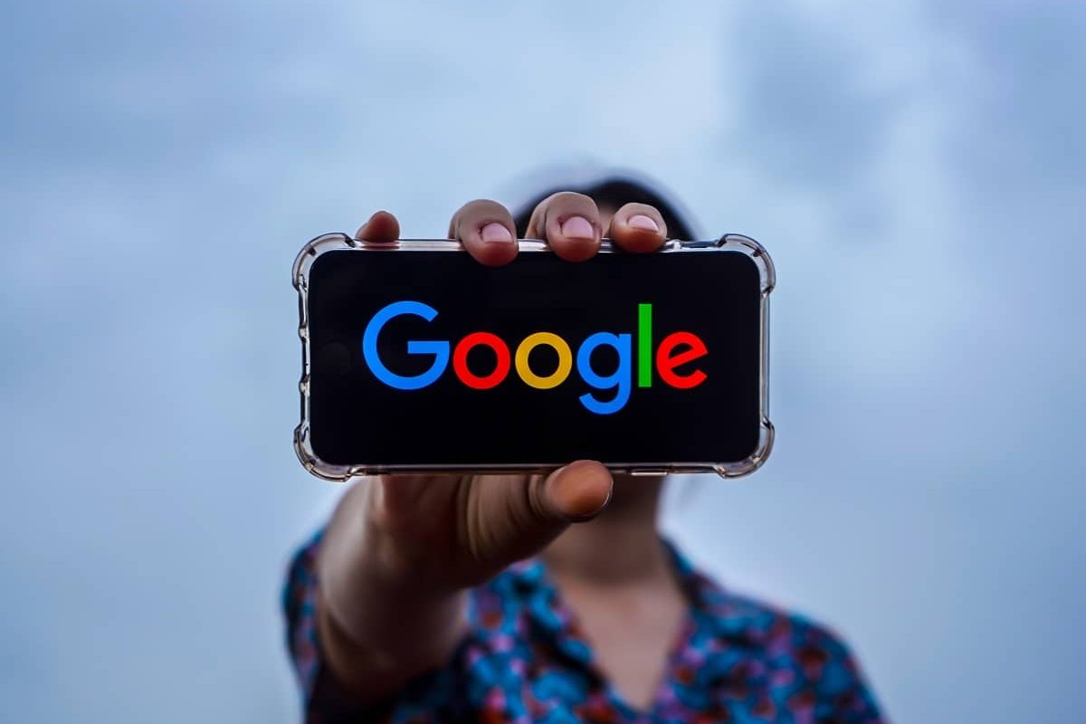 [Google e Apple disputam controle das buscas em iPhones]
