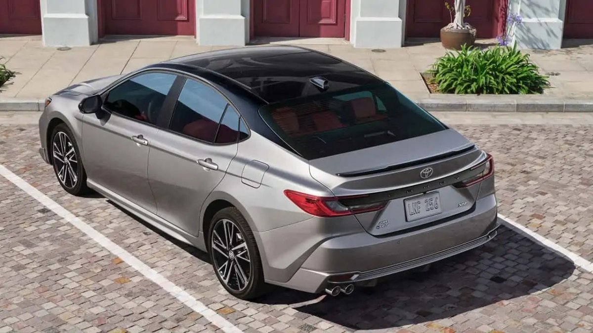 [Toyota apresenta nova geração do Camry que chega em 2024]