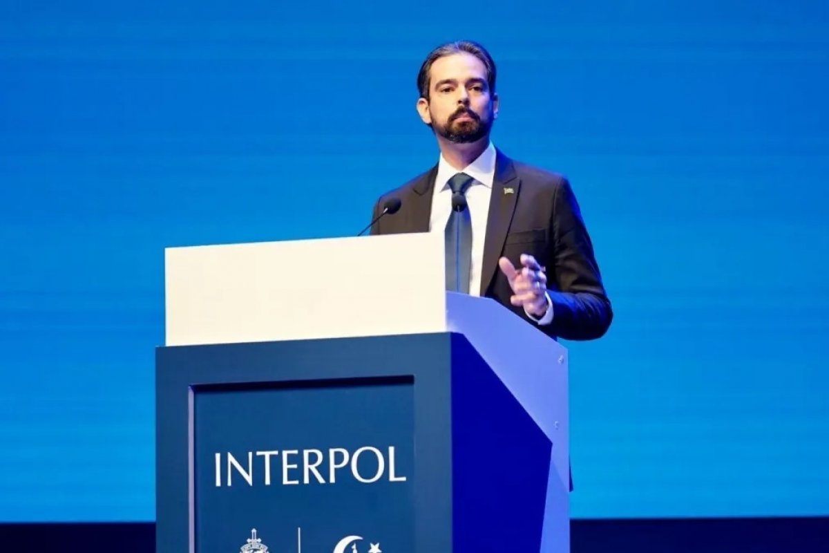 [Candidato brasileiro, Valdecy Urquiza, defende diversidade na Interpol]