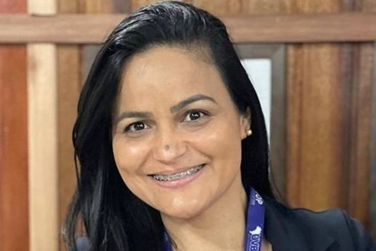 [TSE permite retorno de Débora Régis à Câmara de Lauro de Freitas]