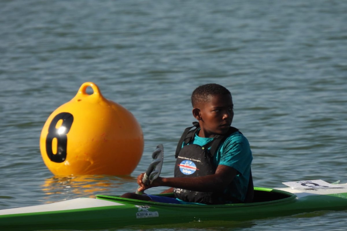 [Disputas marcam a última etapa do Campeonato Baiano de Canoagem no Dique do Tororó]