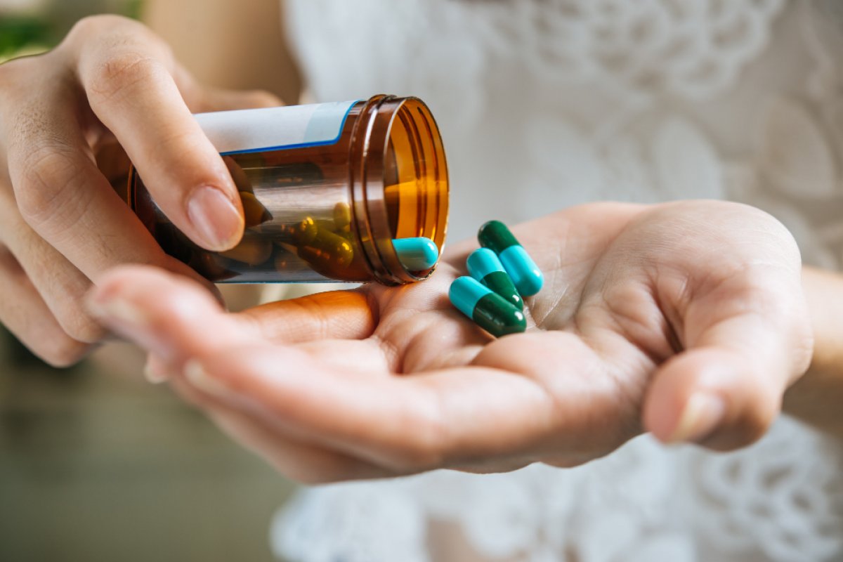 [É verdade que álcool corta o efeito do antibiótico?]