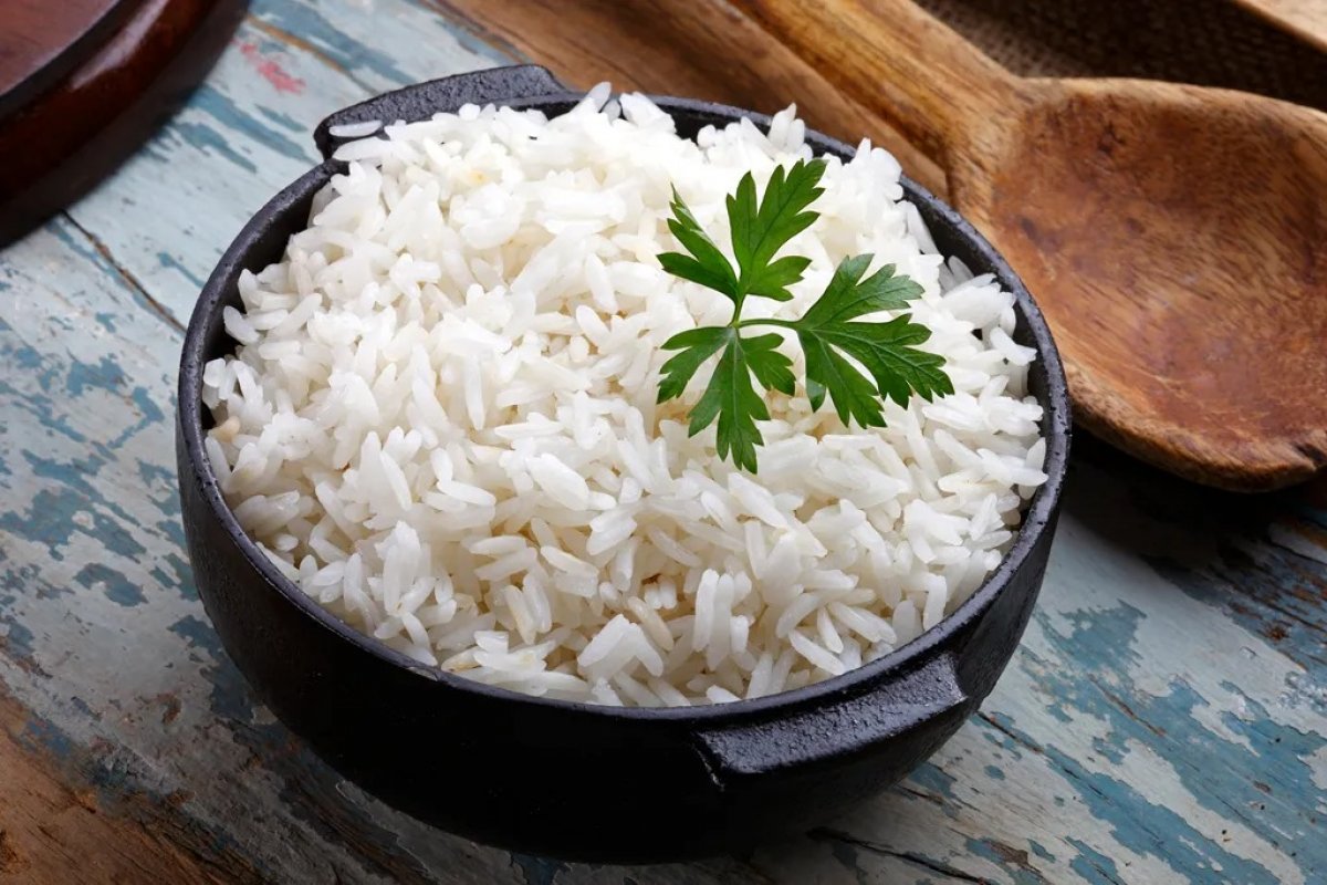 [Estudo de Harvard alerta sobre impacto do arroz branco na saúde]
