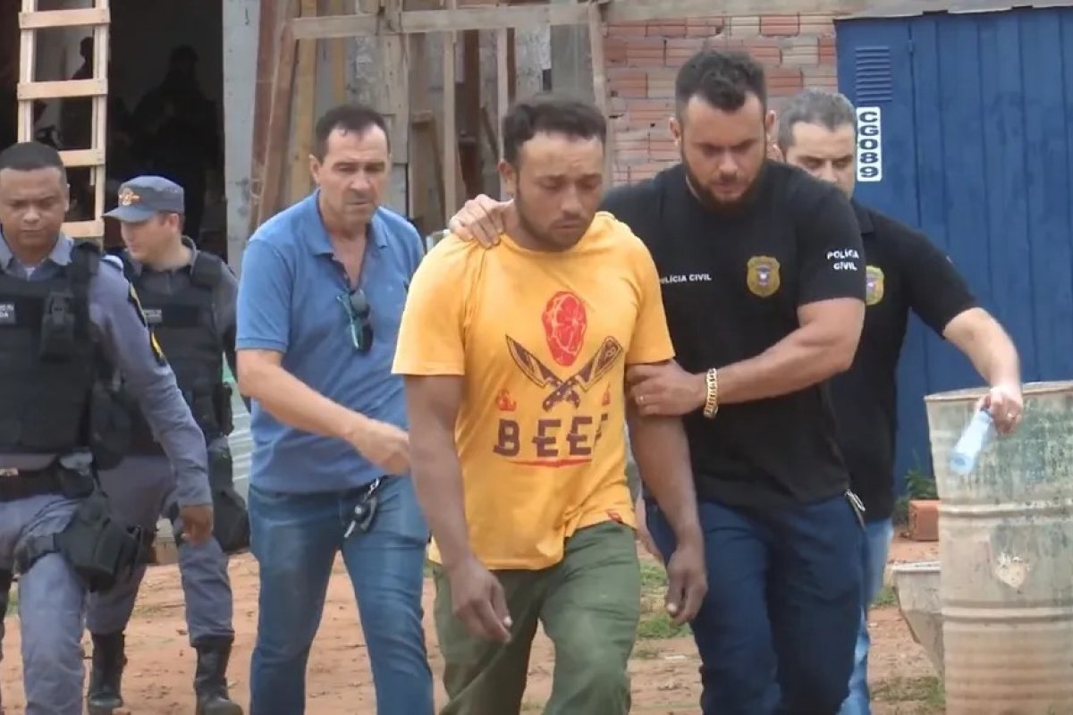 [Assassino de mãe e filhas não demonstra 'qualquer sentimento', diz delegado]