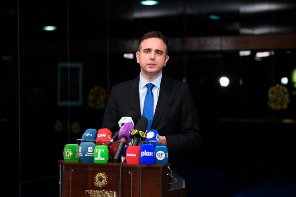 [Mandatos no STF e fim da reeleição no Executivo serão votados em 2024, diz Pacheco]