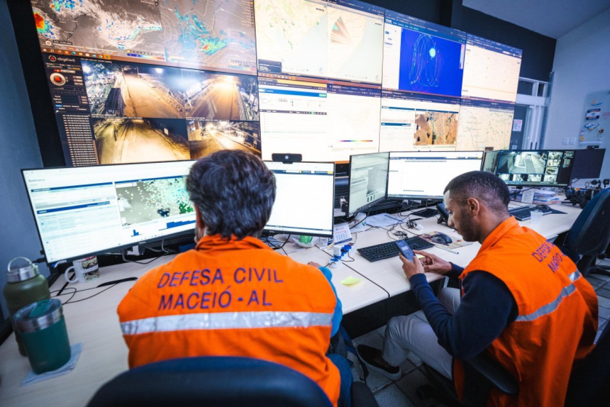 [Alerta de colapso: novo tremor aumenta tensões na área de mina em Maceió]