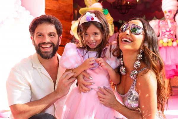 [Sabrina Sato celebra cinco anos da Zoe com festa temática! ]