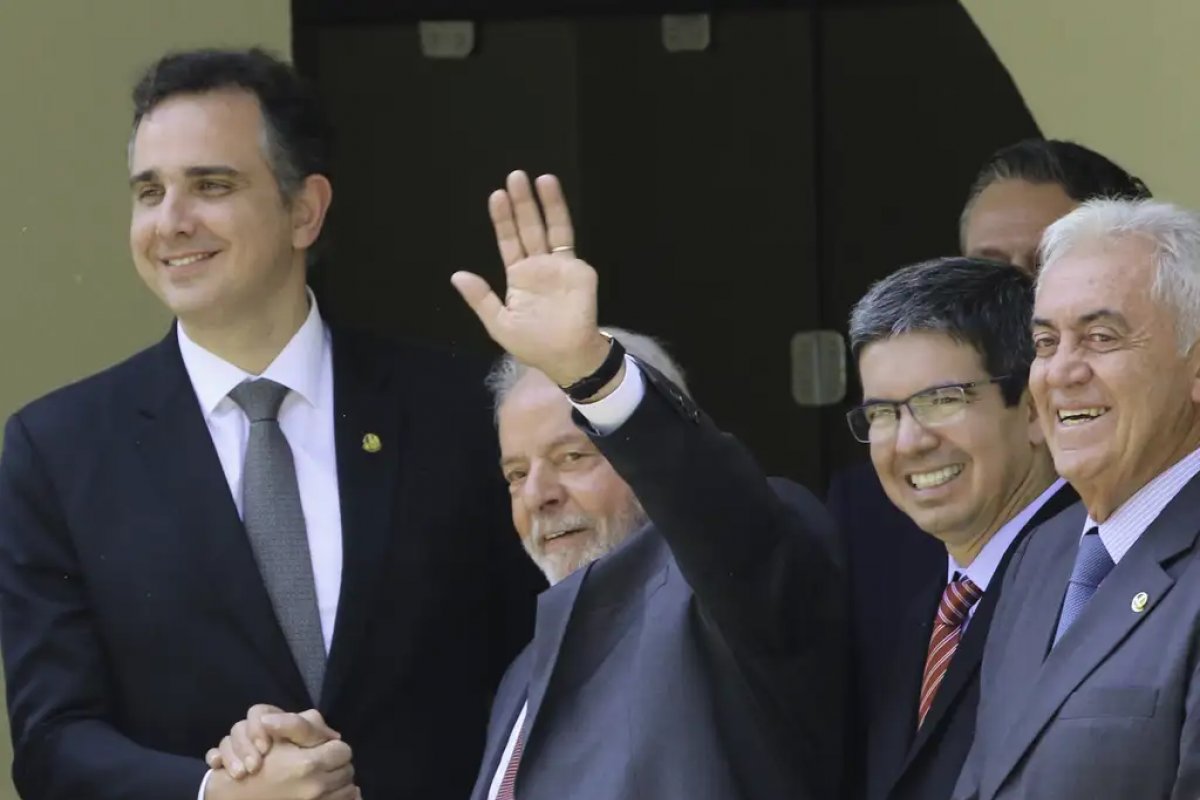 [Lula liberou R$ 29,9 bilhões em emendas parlamentares, 17,6% a mais que Bolsonaro em 2022]
