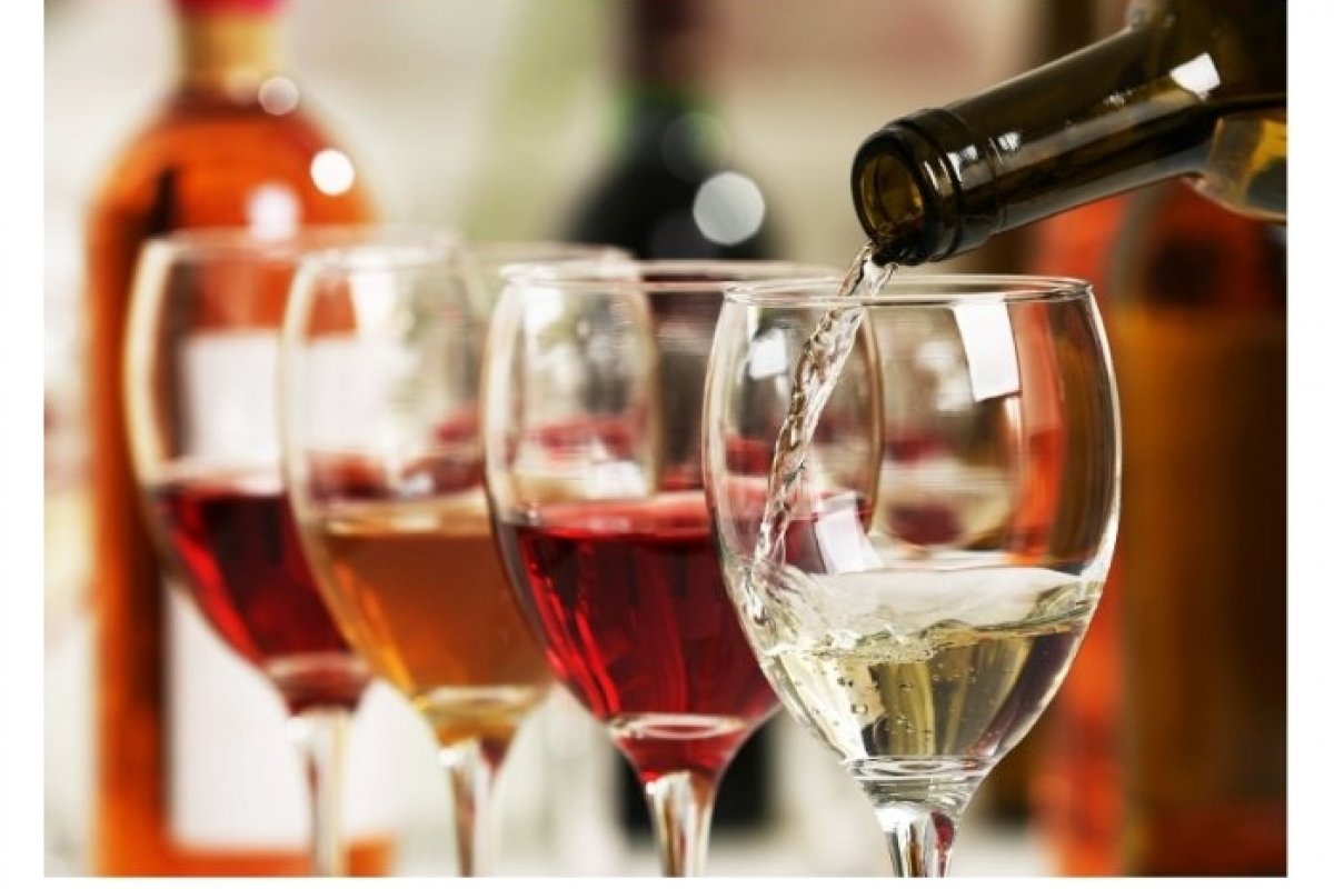 [Um mergulho no mundo dos vinhos: conheça os 5 elementos estruturais da bebida! ]