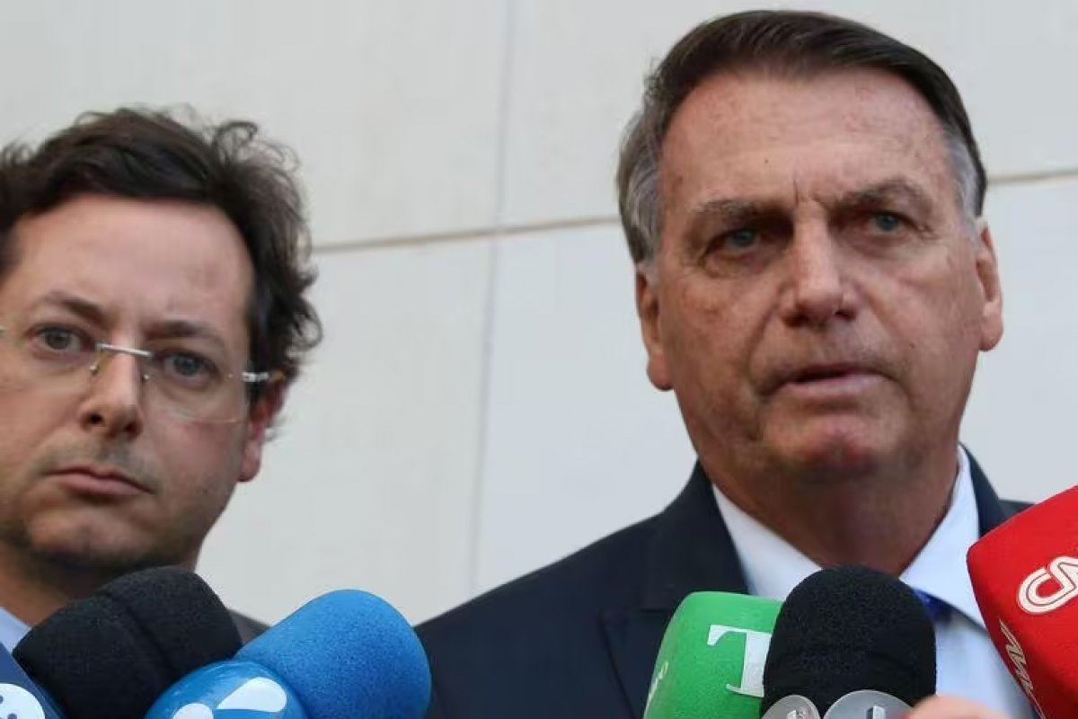 [Advogado de Bolsonaro afirma que discurso sobre estado de sítio encontrado em sede do PL não condiz com Bolsonaro]